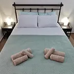 η αρμενόπετρα Apartmán Yerolimin