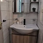 η αρμενόπετρα Apartmán
